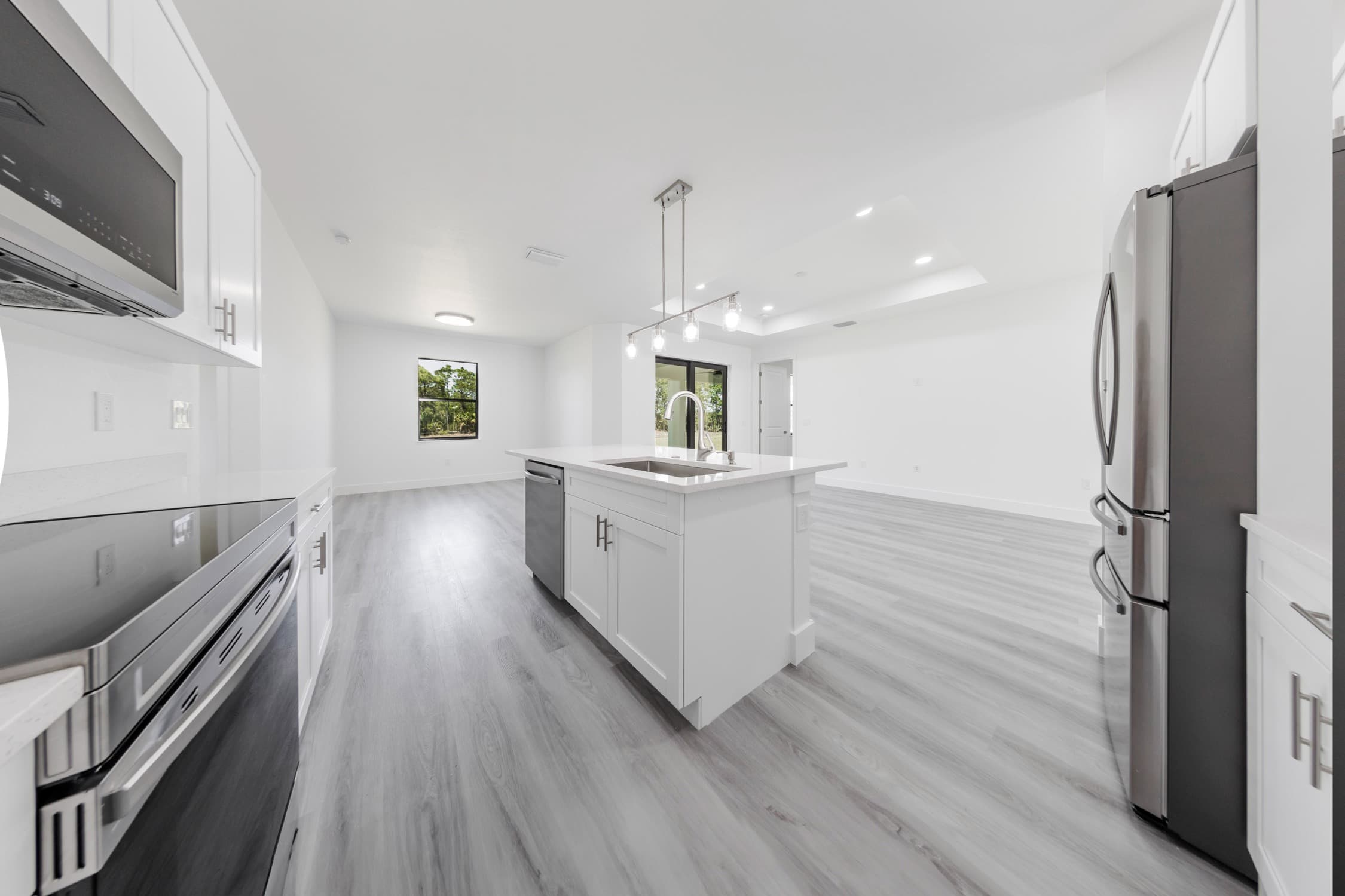 Fort Myers 615 Addison St – 029